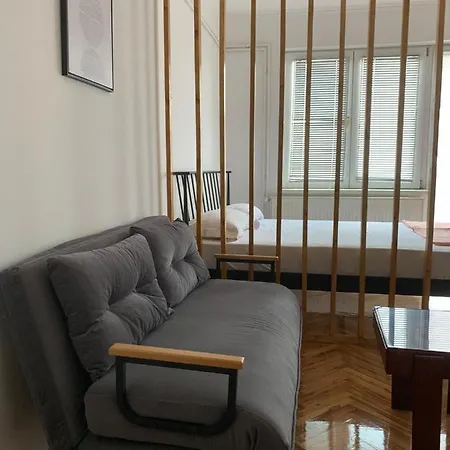 Comfy Studio - 1 Minute Walk To Delta Planet Nis Exterior photo